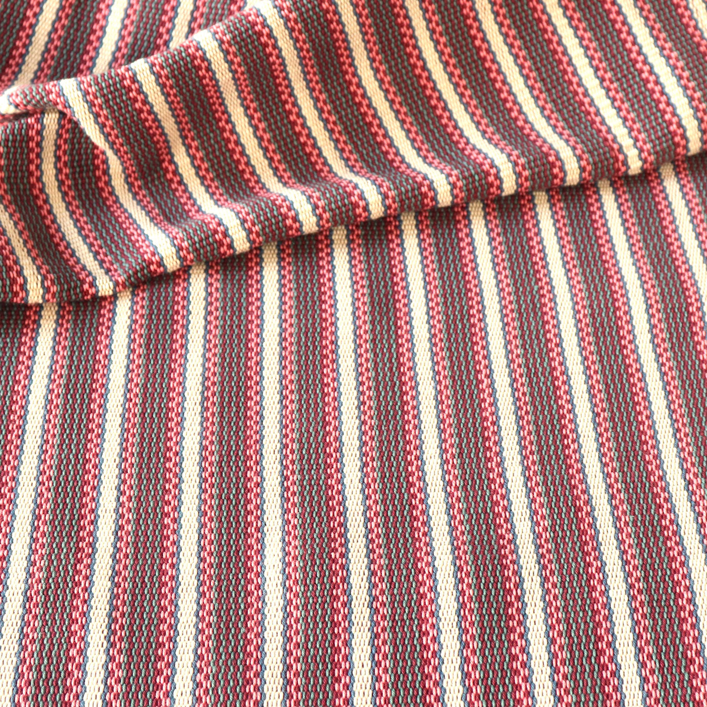 Chief of Naa - Pink / White / Burgundy