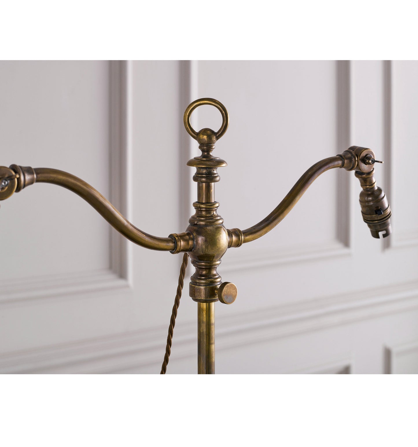 Wyndham Lamp