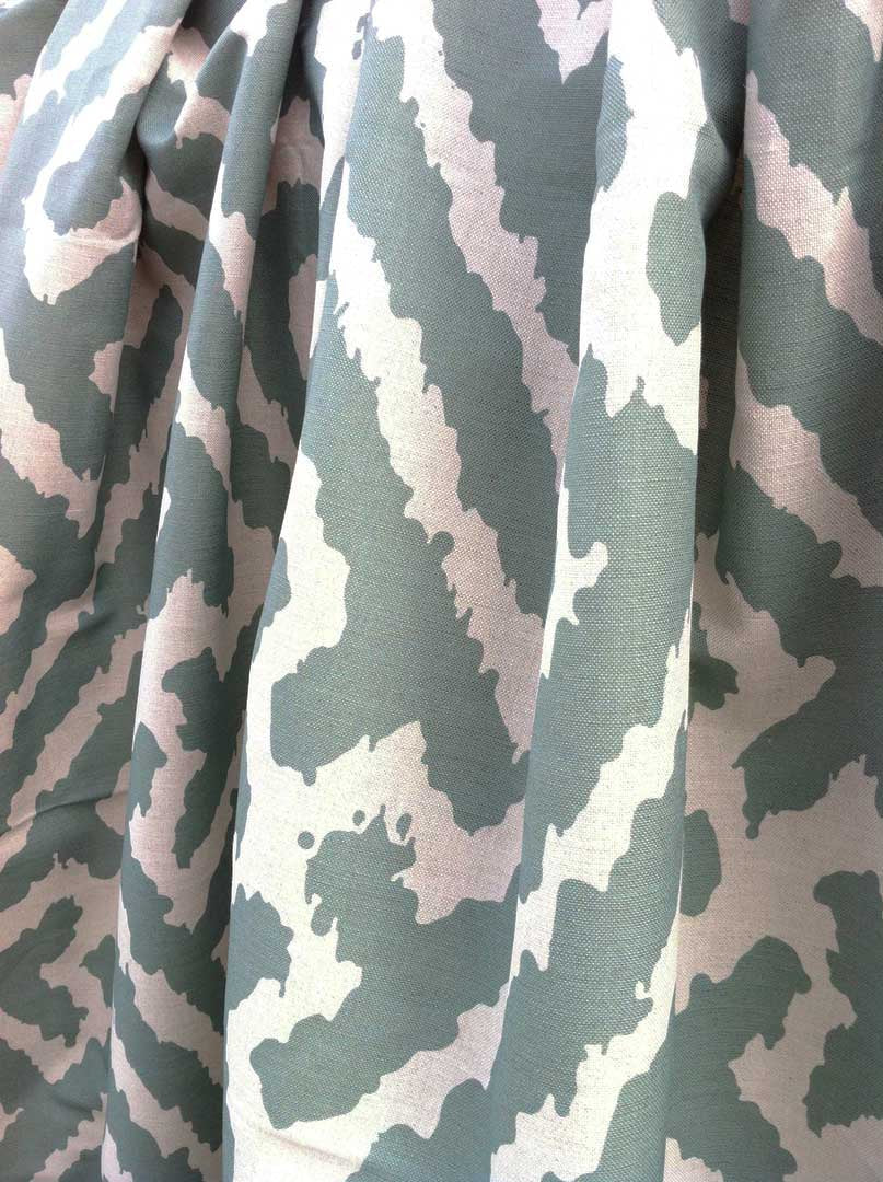 Fretone - Gray Blue on Natural Linen