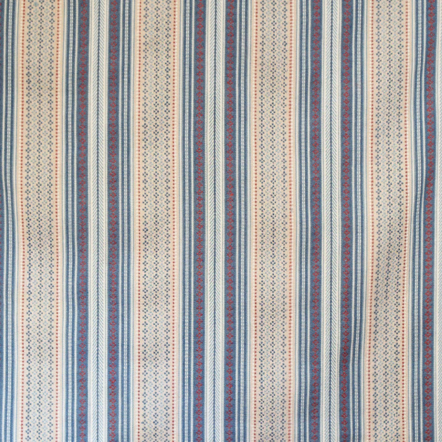 Apollo Stripe - Cardinal / Cadet
