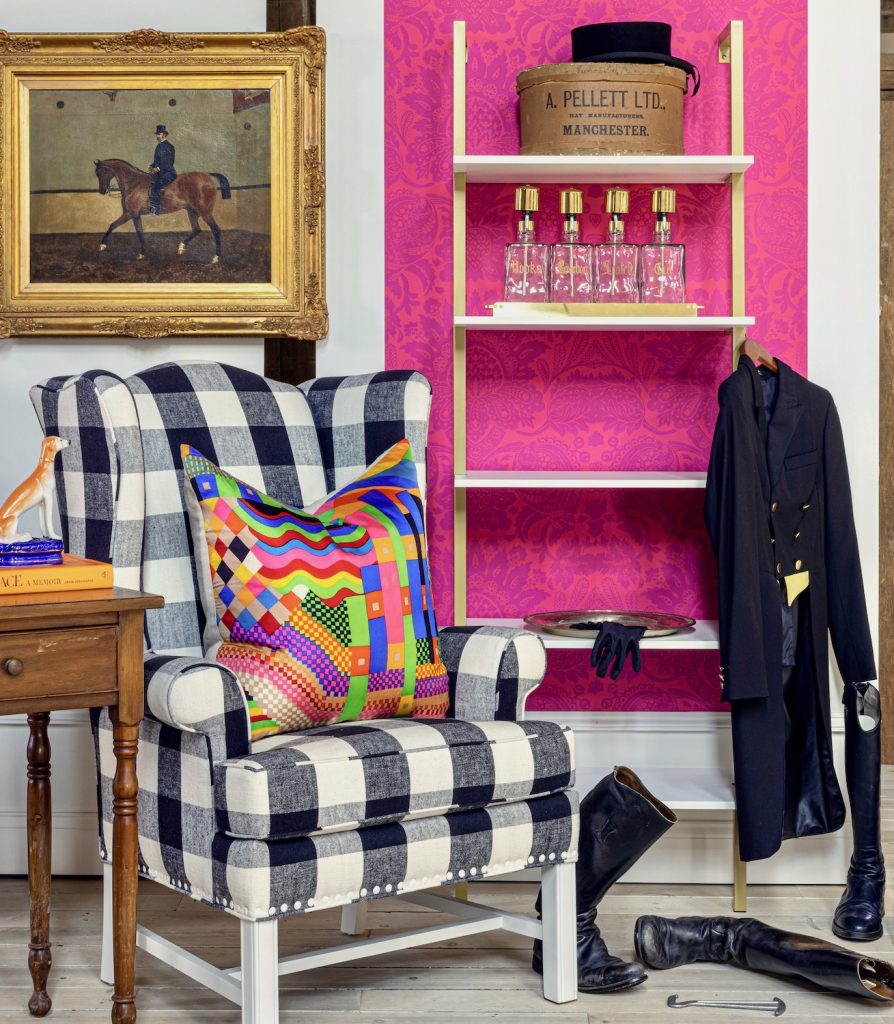 Madison Damask Wallpaper - Kelee Katillac Colorway