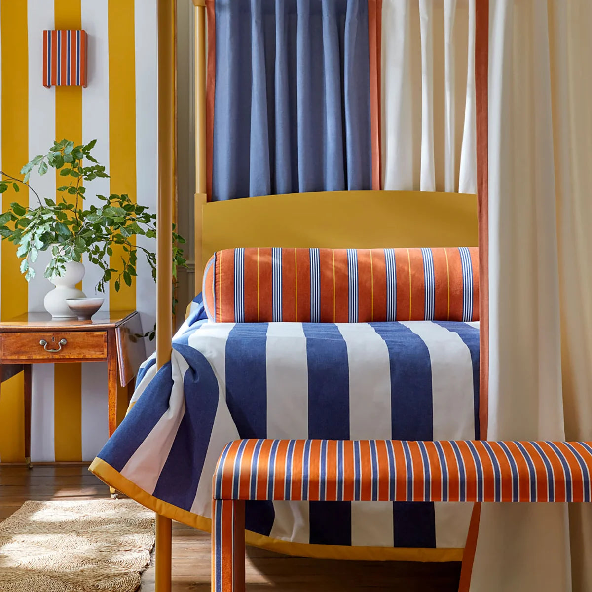 Studio Stripe - Navy