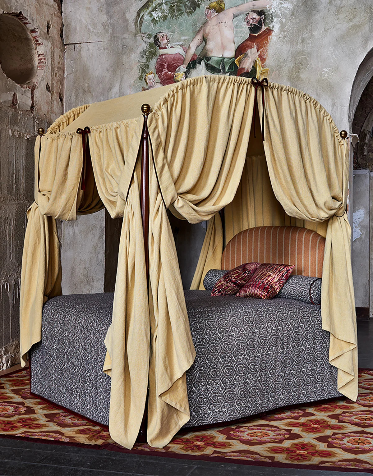 Campaign Bed Queen - Antique Mahogany - Brass Canopy