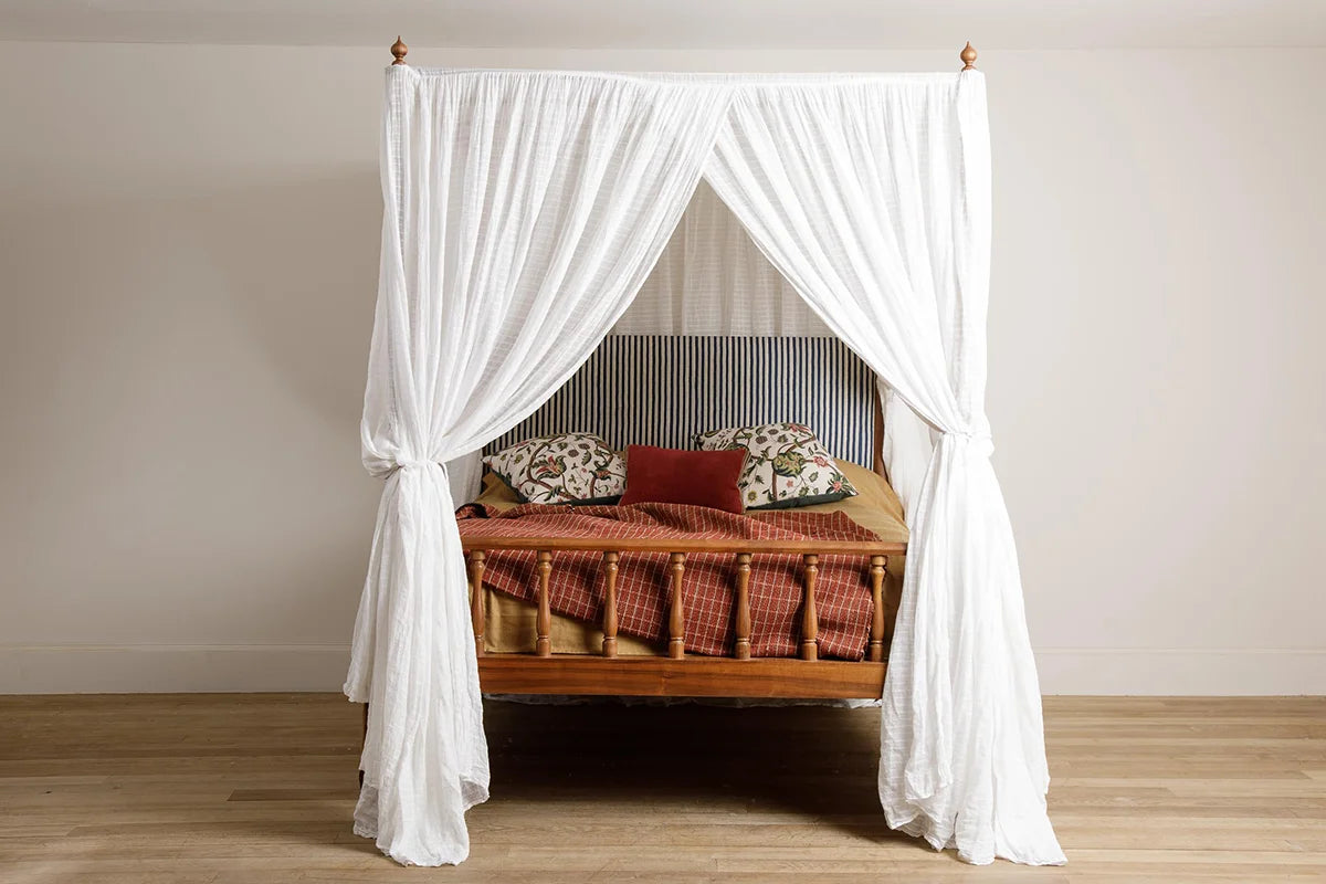 Bala Bed Queen - Teak Finish, Solid American Black Walnut