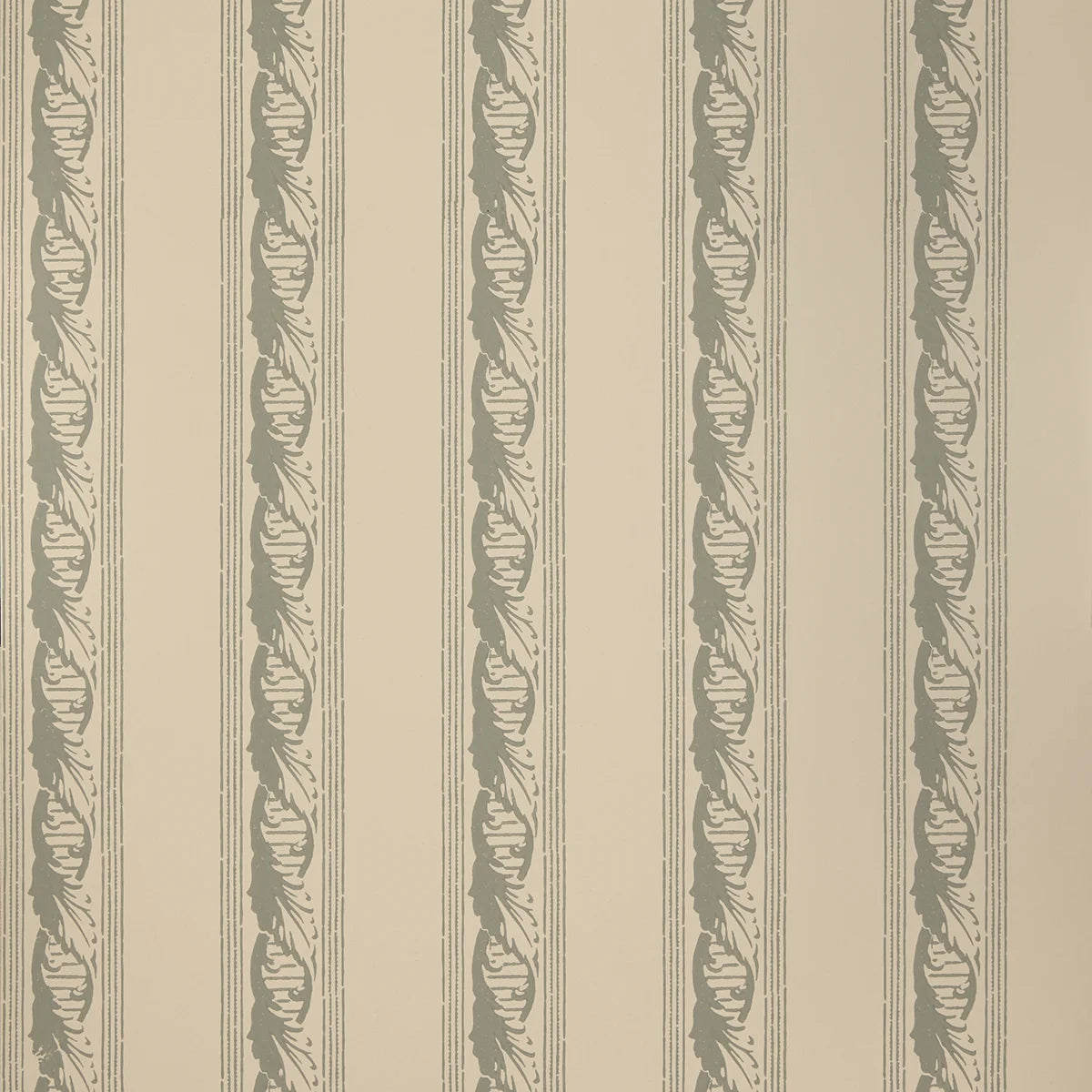 Palantine Stripe Piccola Wallpaper - Dove on Crema