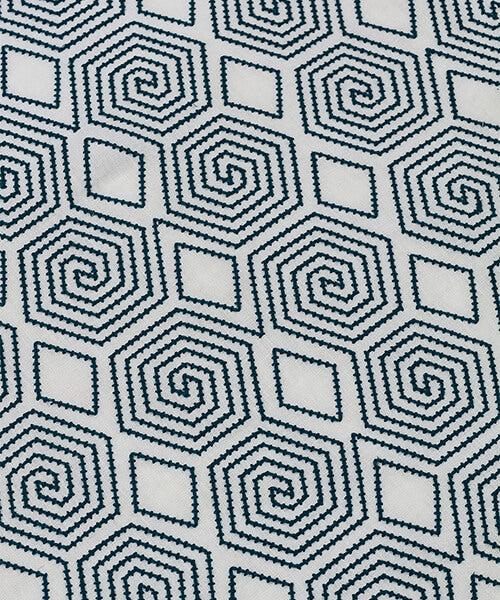 Turkish Maze - Indigo / Cream