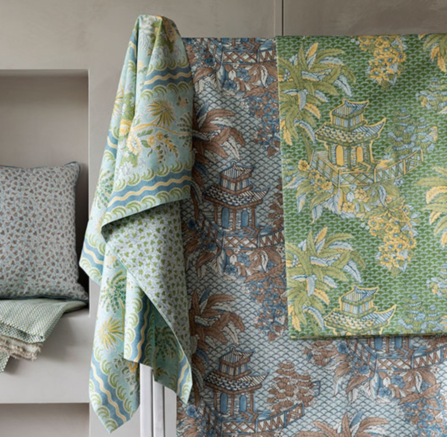 Mandalay - Blue / Flax