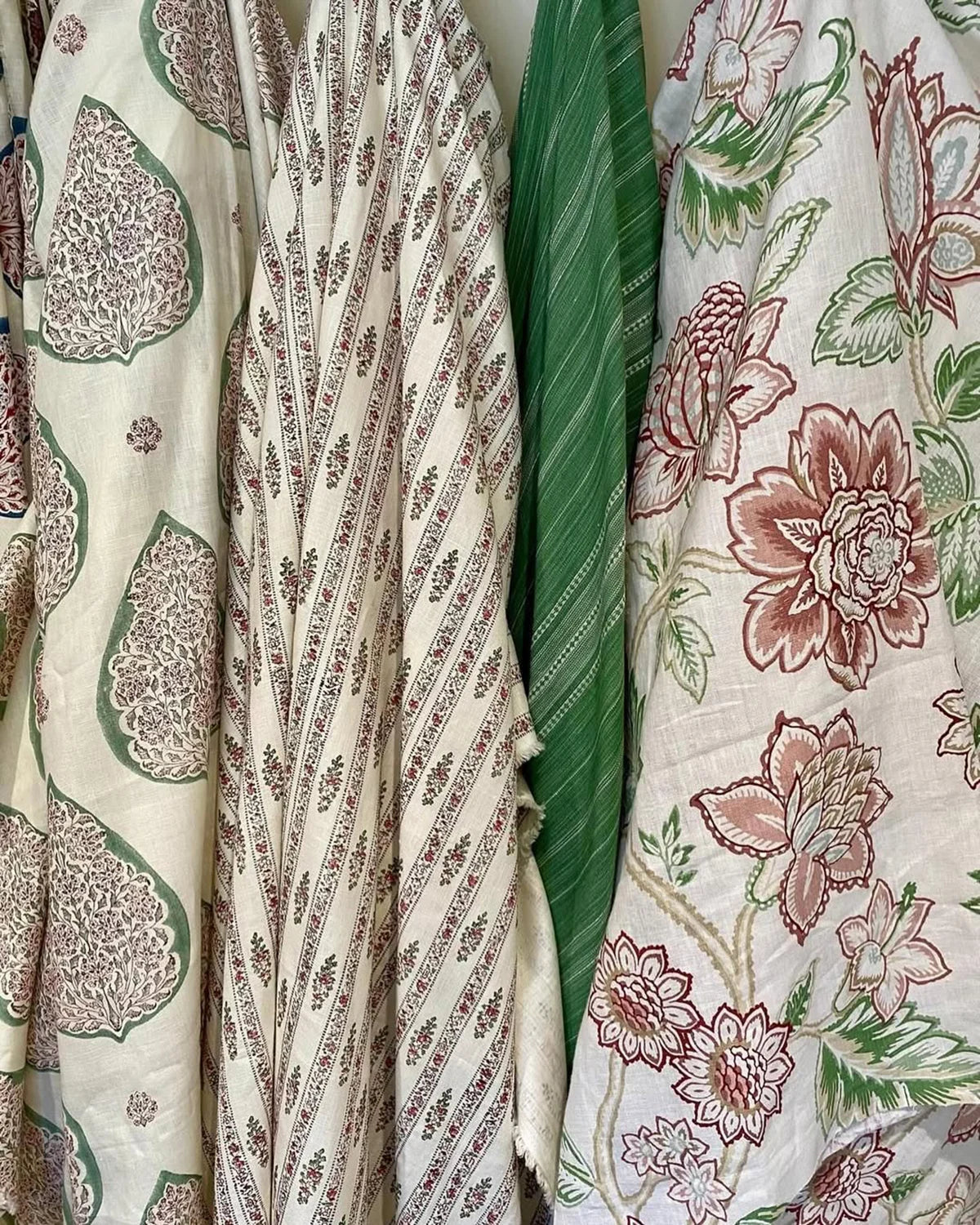 Jacobean - Powder/Pink