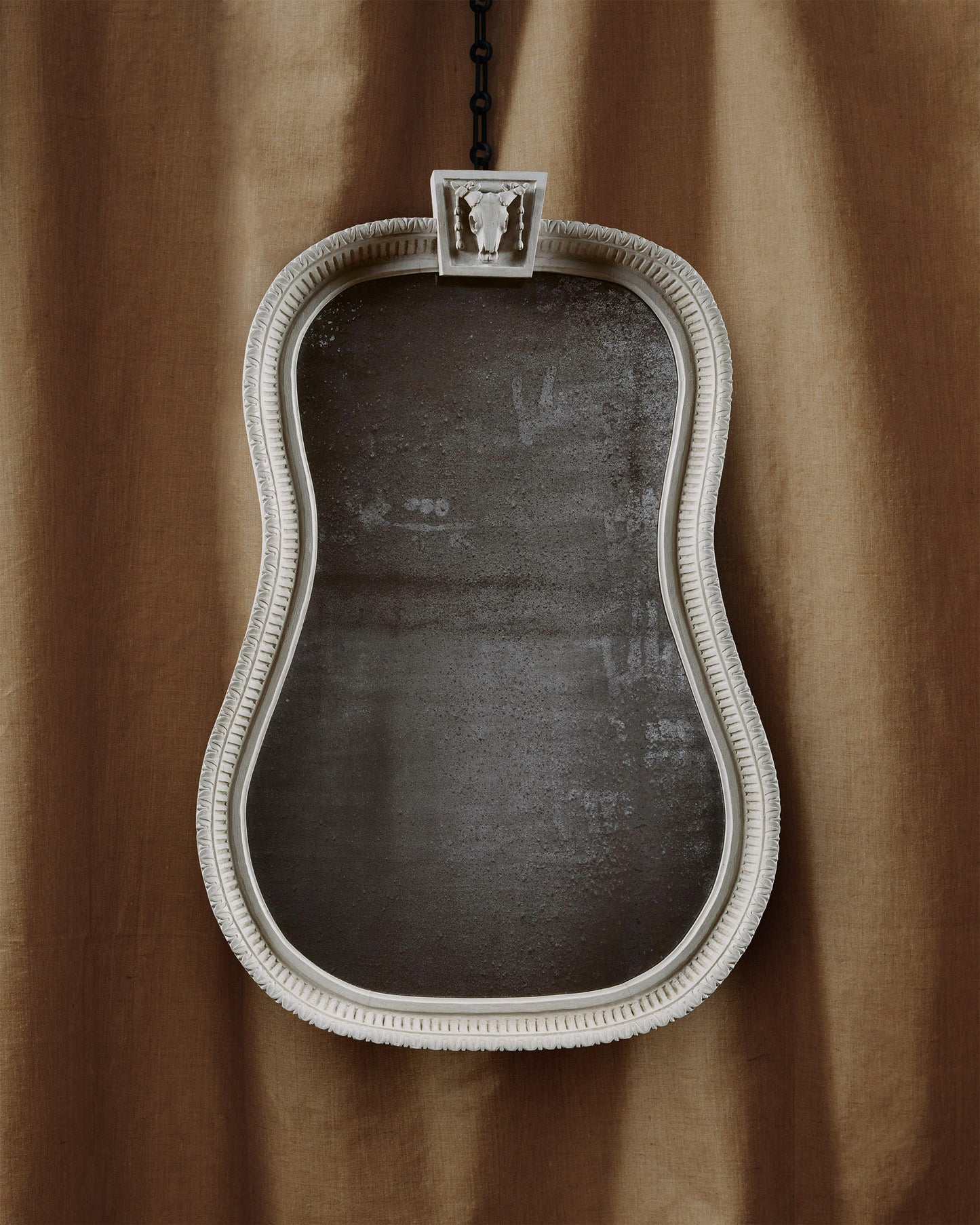 Bucranium Mirror - Waist-Shaped