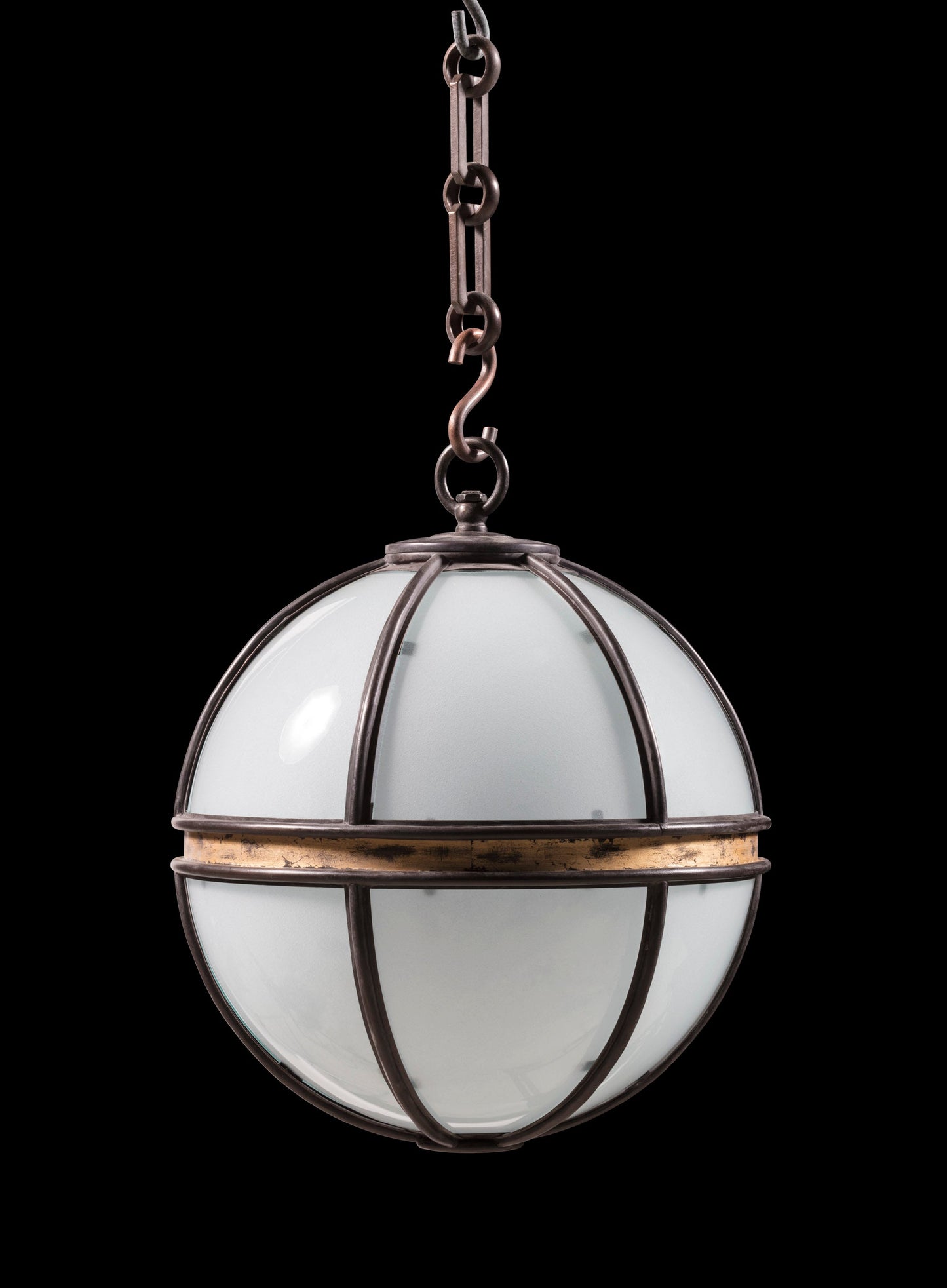 Ellis Globe