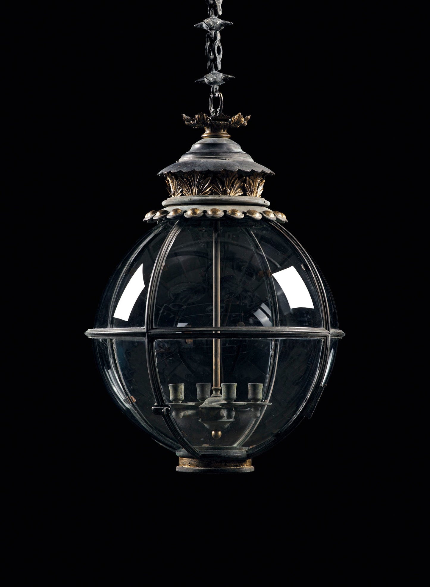 Hamilton Globe