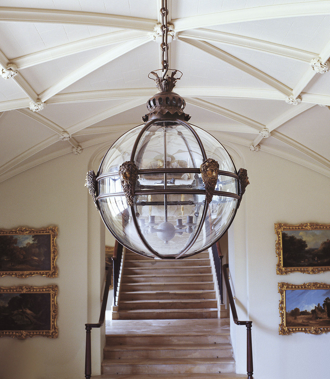 Mask Globe