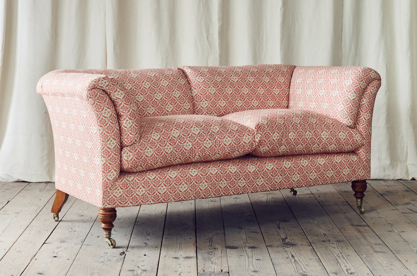 Wynn Sofa
