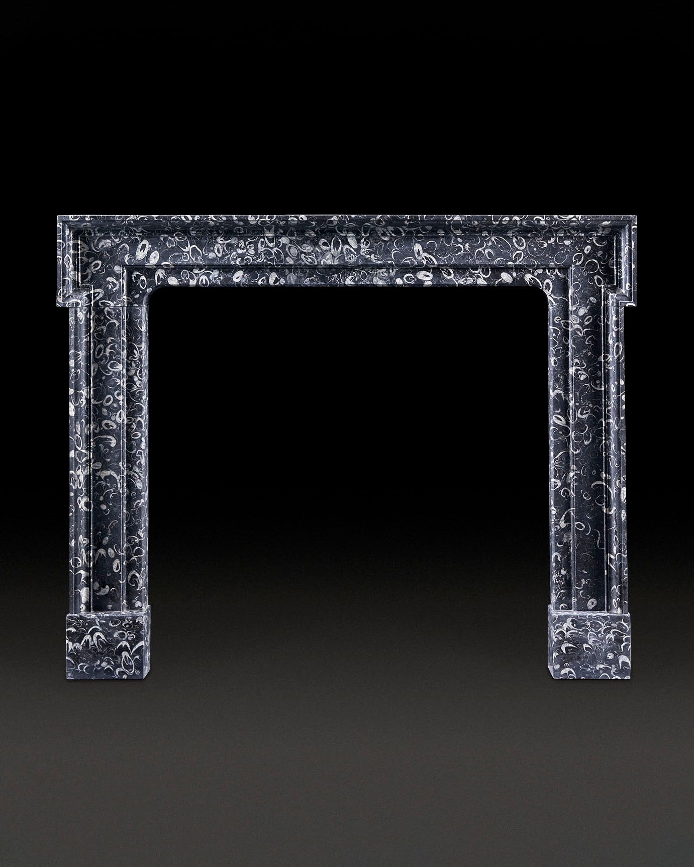 Mereworth Chimneypiece - Occhio di Pavone