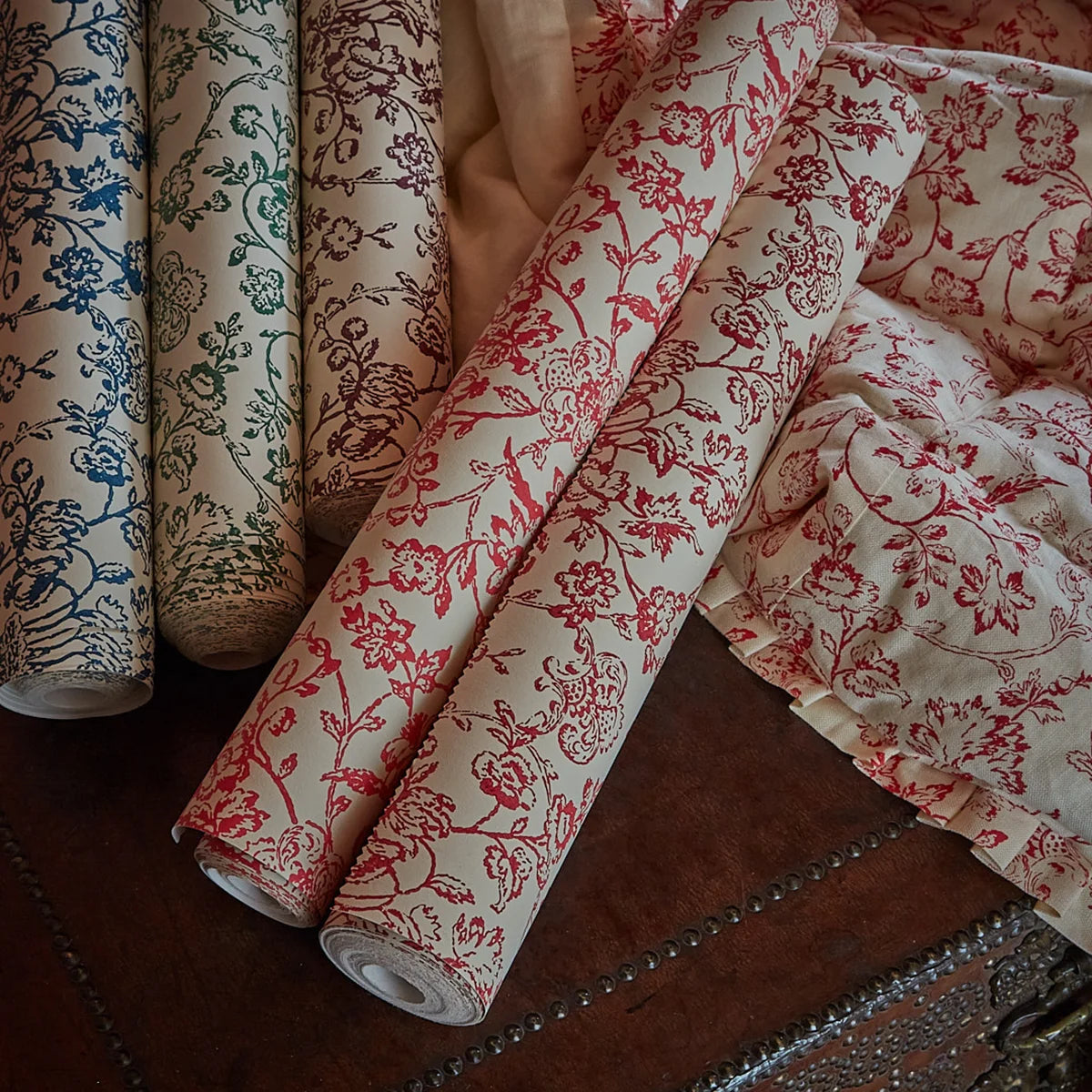 Enids Ramble Wallpaper - Indigo