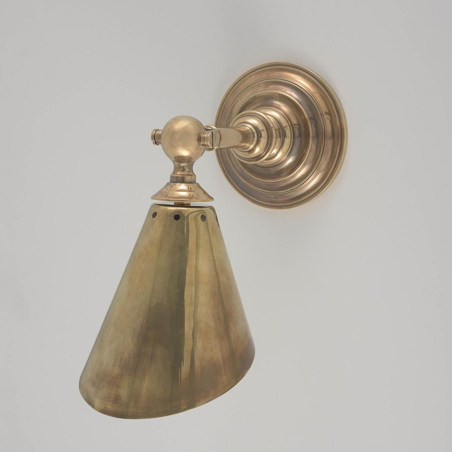 Clipper Task Wall Light
