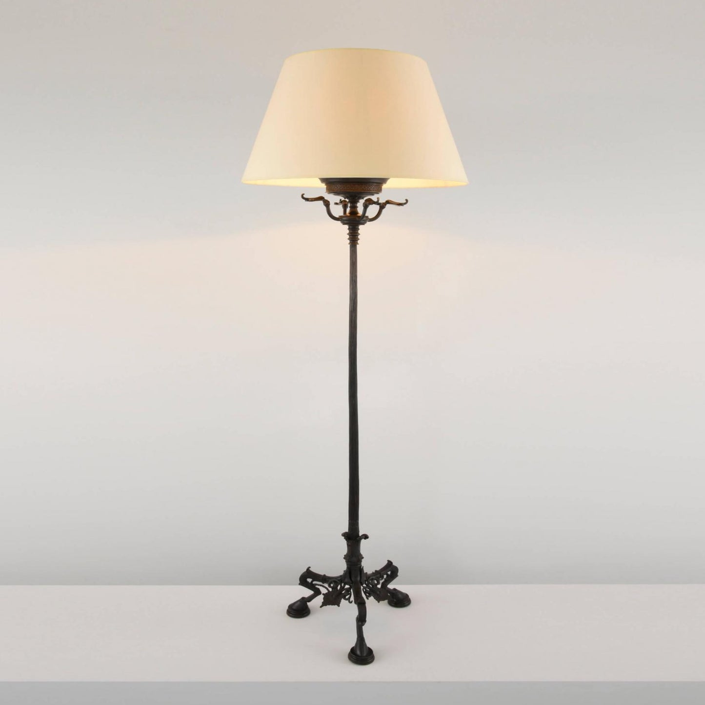 Cloven Floor Light