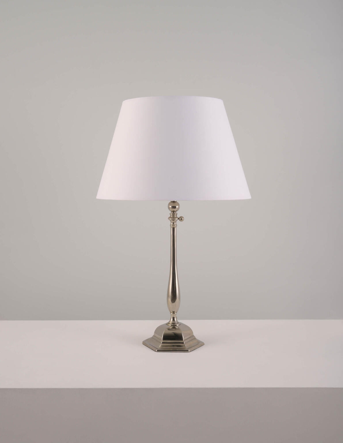 Janssen Table Light