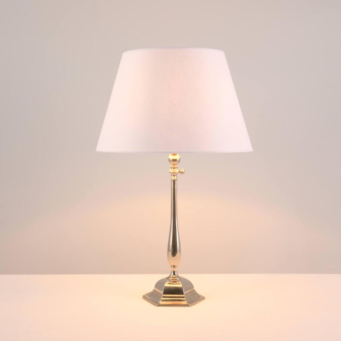 Janssen Table Light