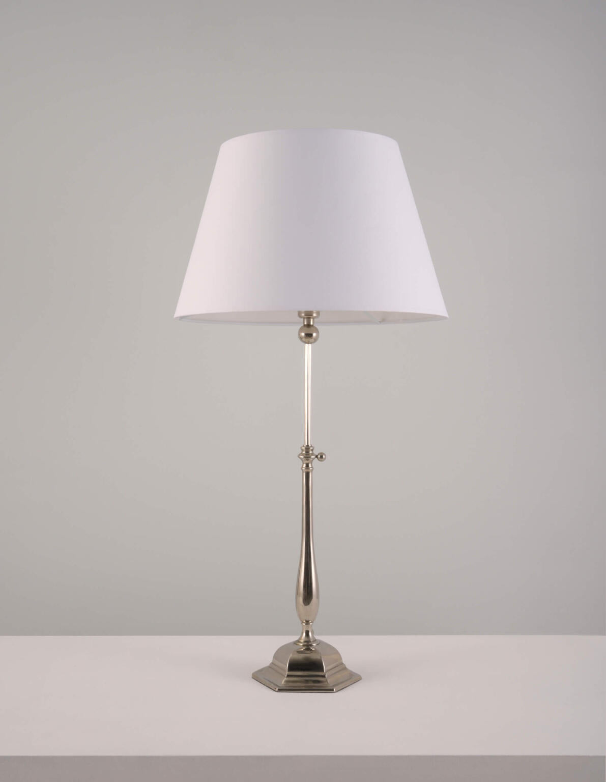 Janssen Table Light