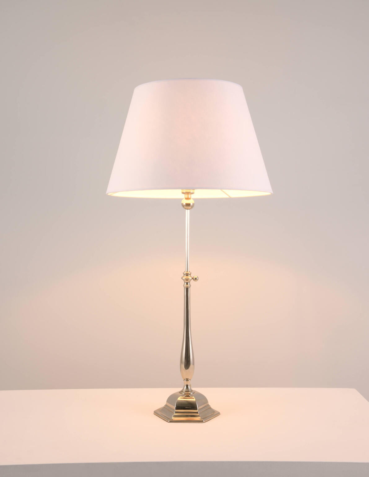 Janssen Table Light