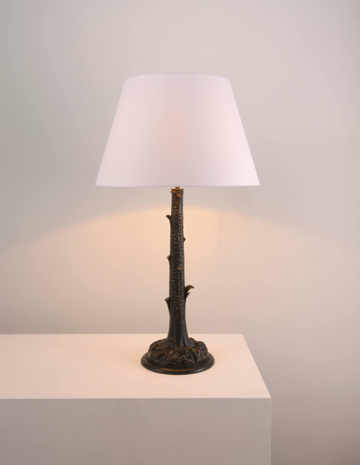 Messenger Palm Table Light