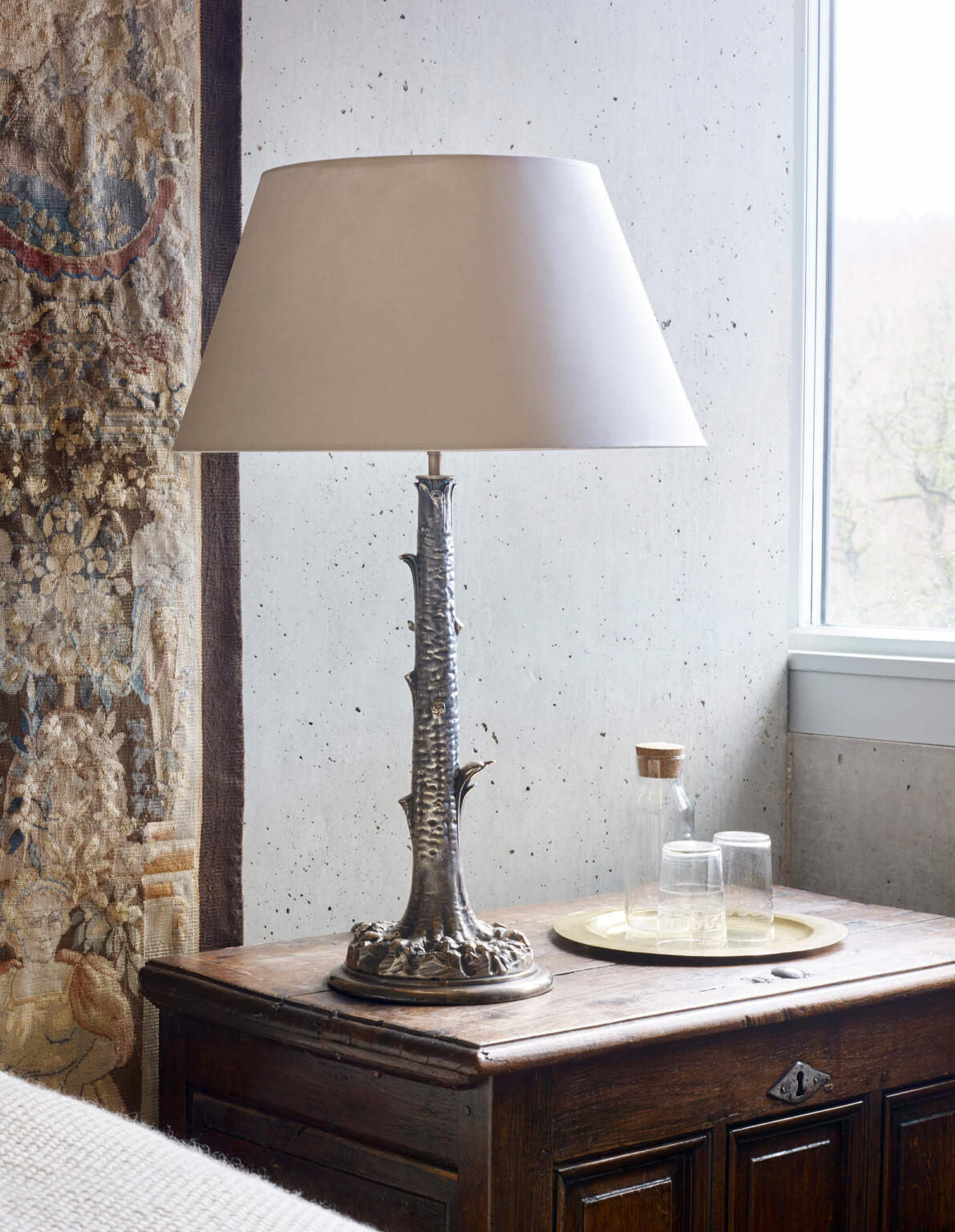 Messenger Palm Table Light