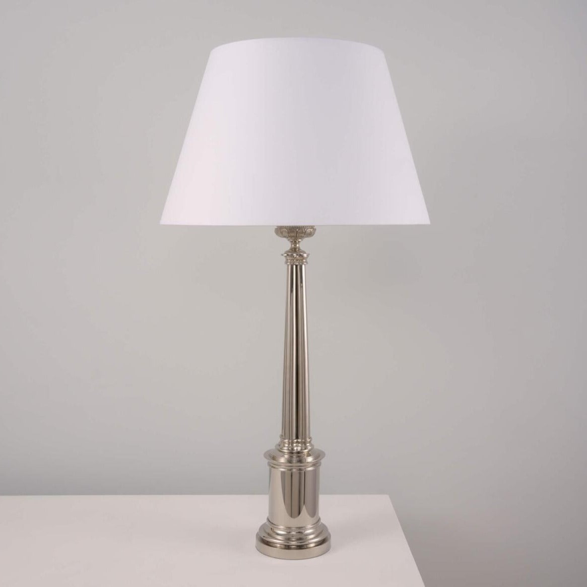 Round Cluster Column Table Light