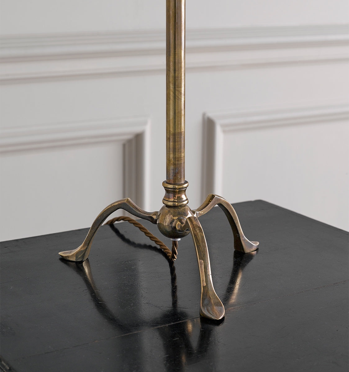 Lilbourne Lamp Brass - Antique Brass