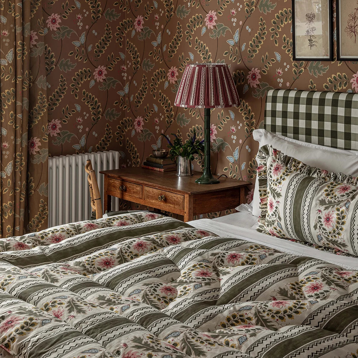 Floral Border Stripe - Moss
