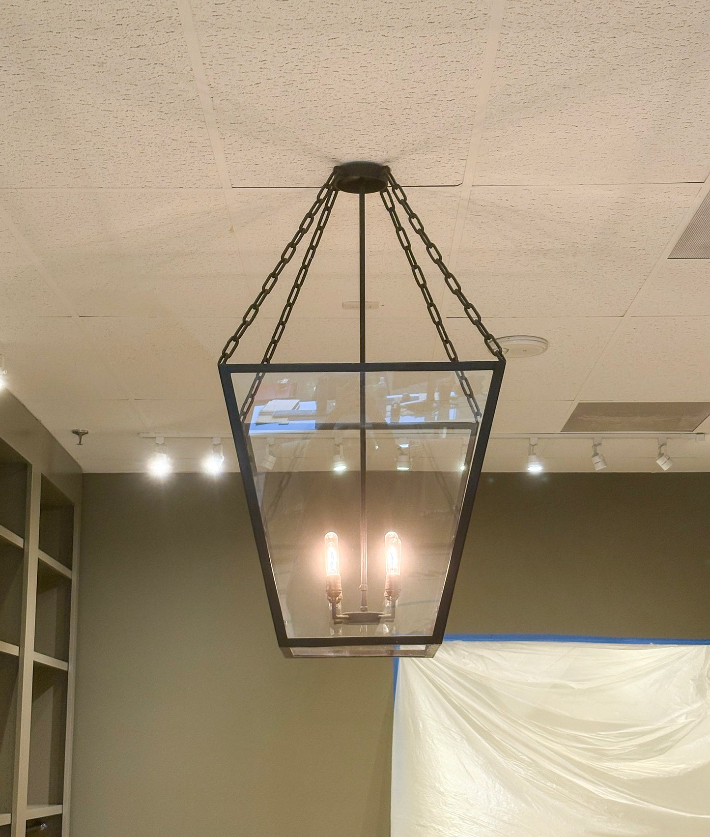 Andie 4 Light Lantern w/Glass Panels (Houston)