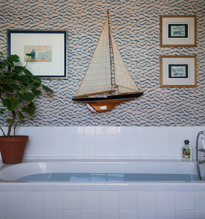 Daphne's Feathers Wallpaper - Indigo