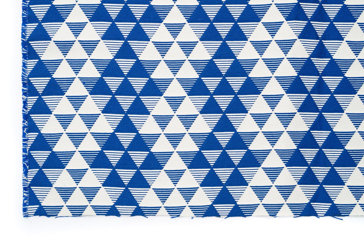 Magic Eye - Admiral White