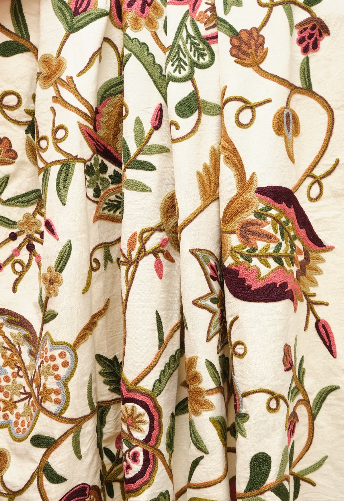 Debonnaire - Burgundy / Green on Cream