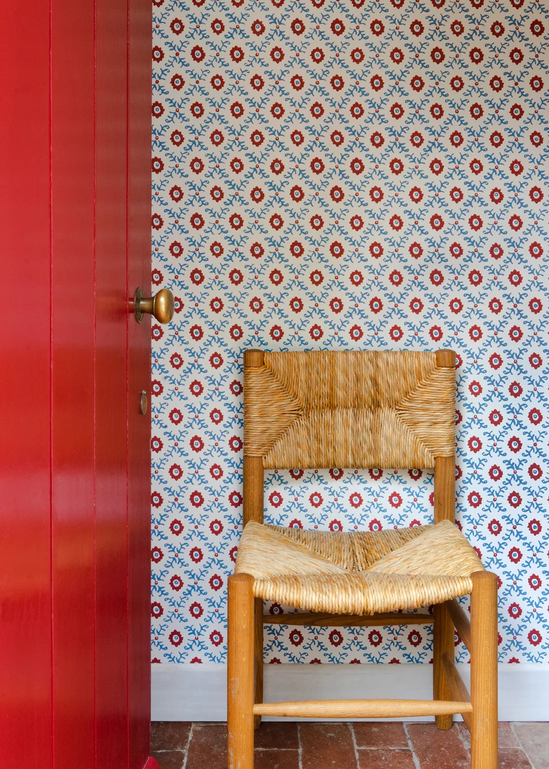 Folk Flower Wallpaper - Red/ Blue