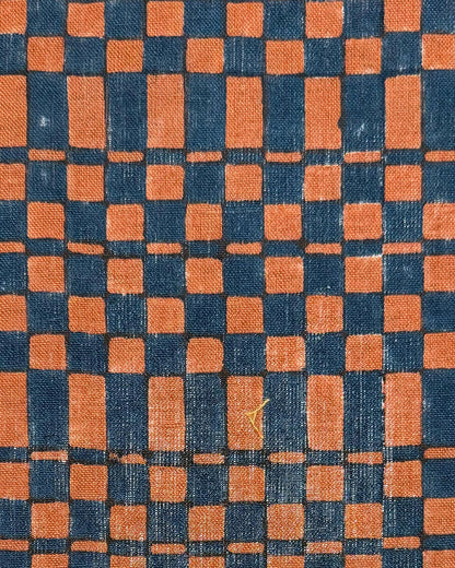 Tilt II - Chilli Indigo