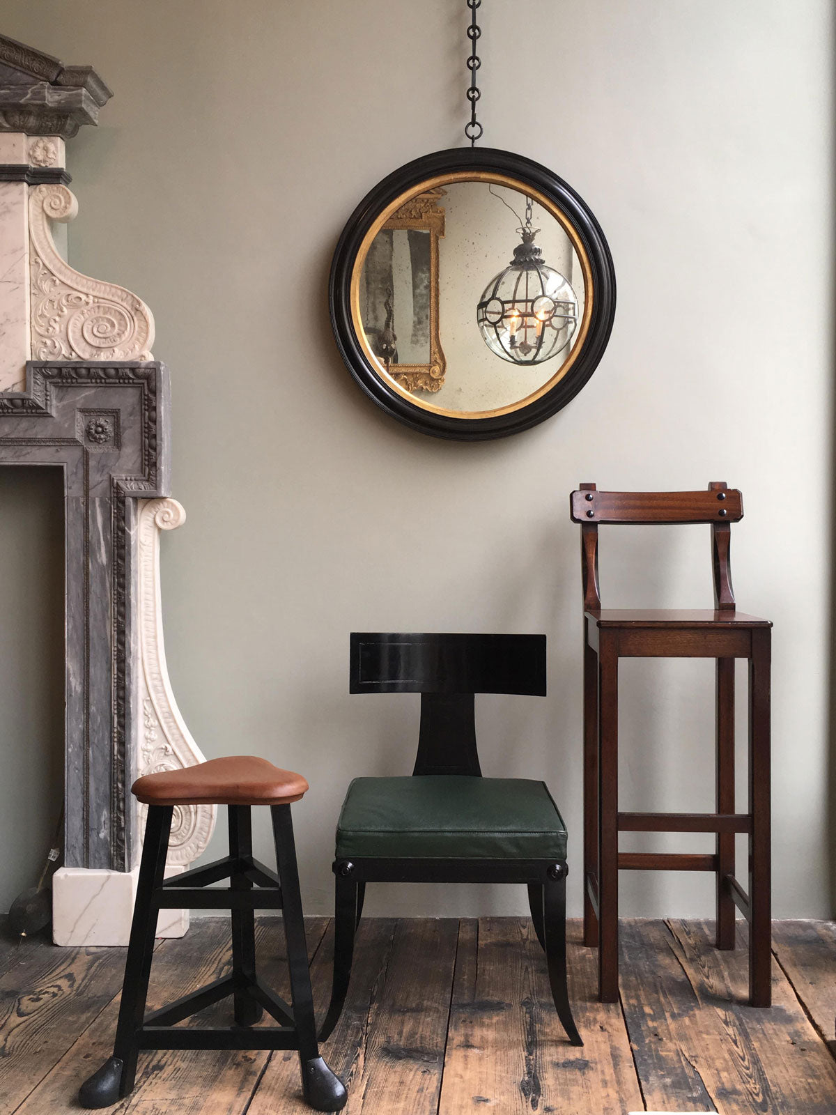Melbury Mirror with Flat Plate - Mahogany Finish