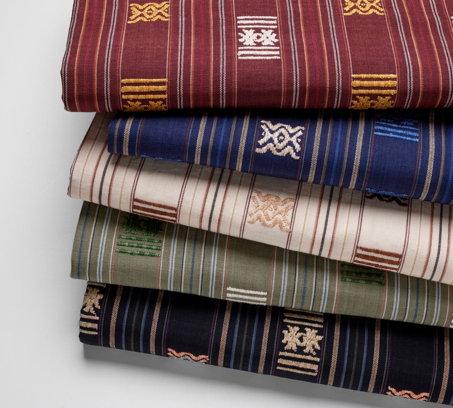 Lark - Ivory – Wells Abbott | To The Trade