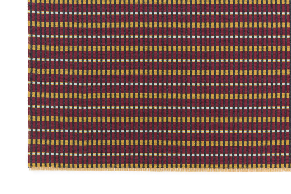 Laurel - Maroon Sand