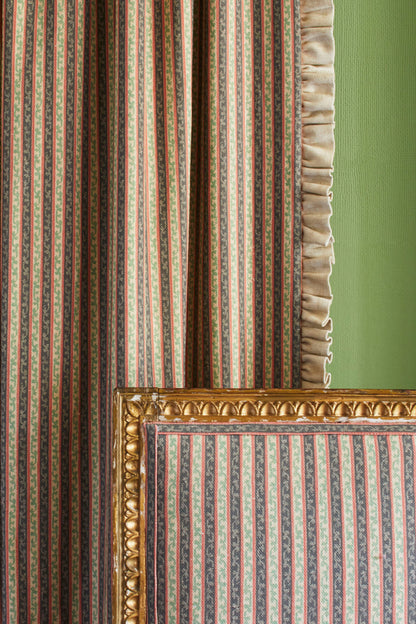 Madeleine - Lacquer