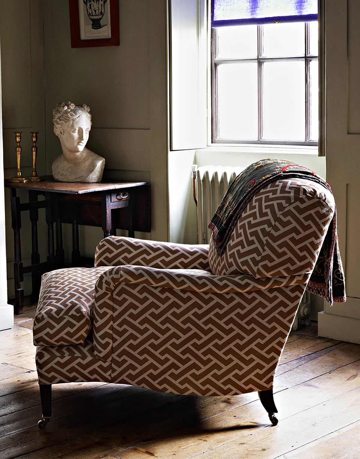Howell Chair - Walnut - antique mahogany finish