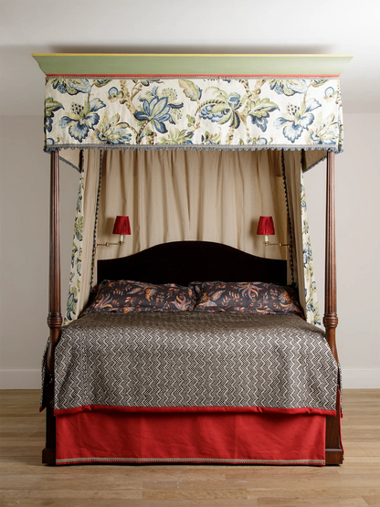 Devonshire Bed Queen - Antique Mahogany - Painted Cornice