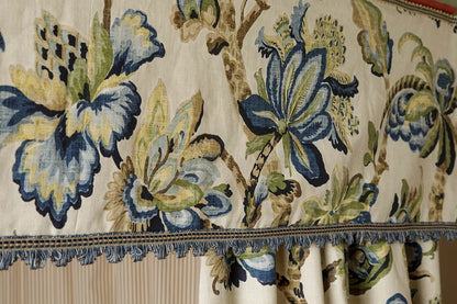 Devonshire Bed Queen - Antique Mahogany - Painted Cornice