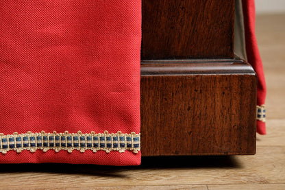 Devonshire Bed Queen - Antique Mahogany - Painted Cornice