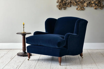 Hepburn Chair - Walnut - antique mahogany finish