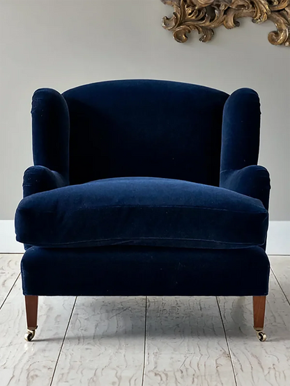 Hepburn Chair - Walnut - antique mahogany finish
