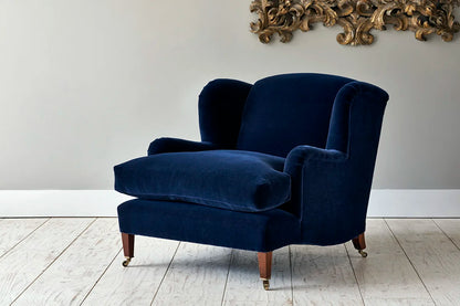 Hepburn Chair - Walnut - antique mahogany finish