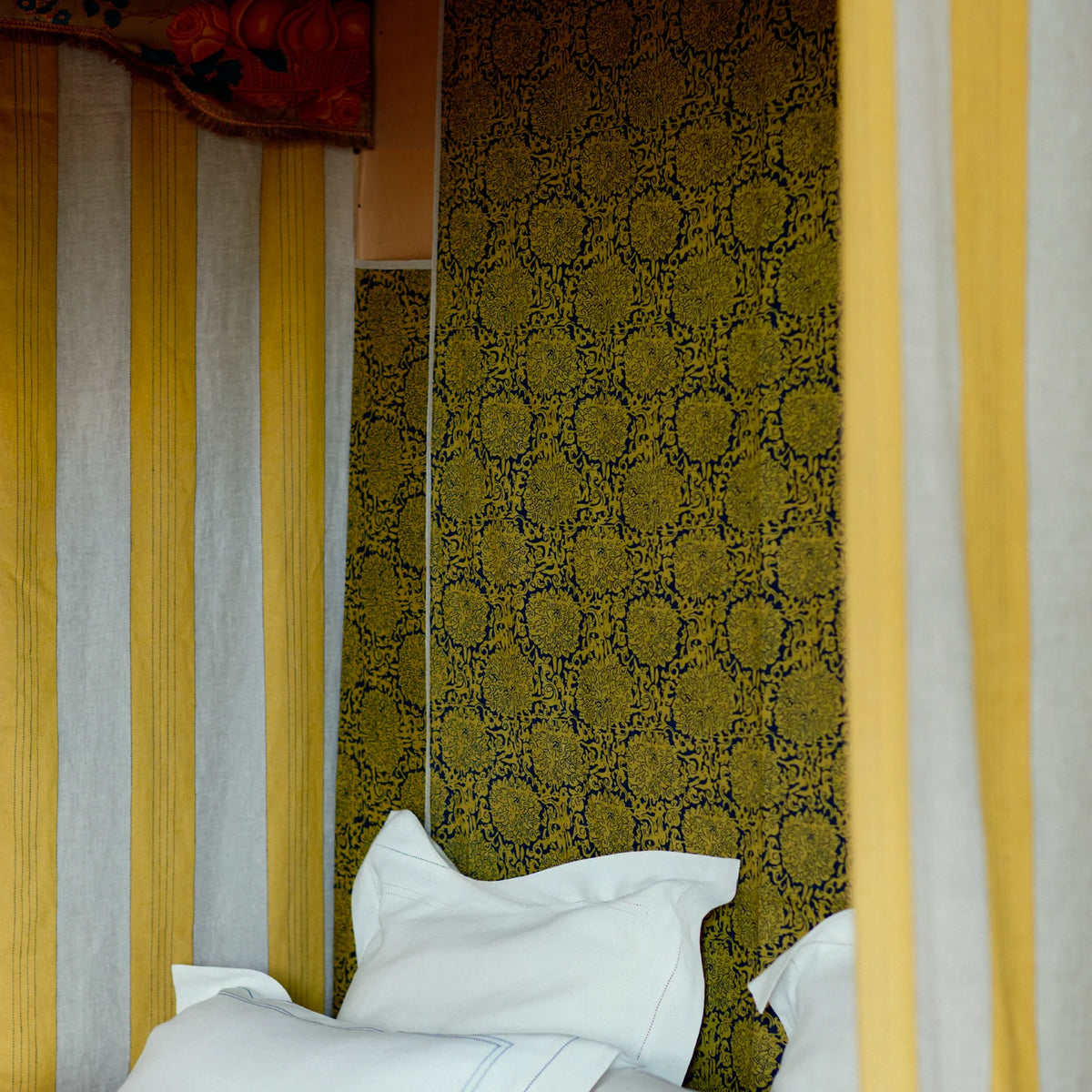Broad Stripe Linen (Horizontal stripes) - Chinese Yellow / Natural