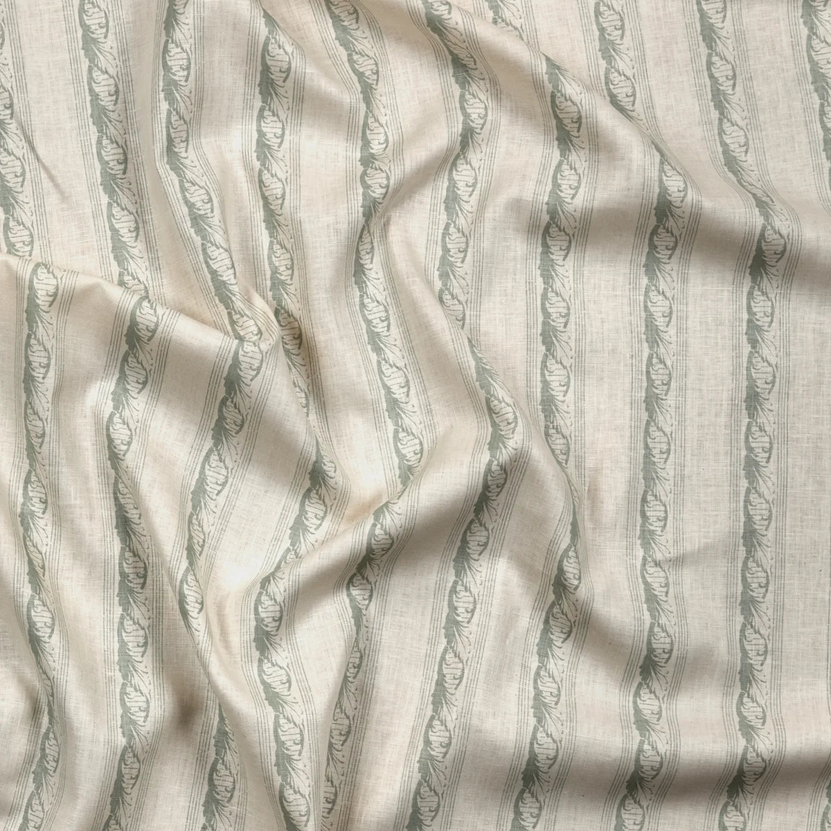 Palantine Stripe Piccola - Dove on Crema