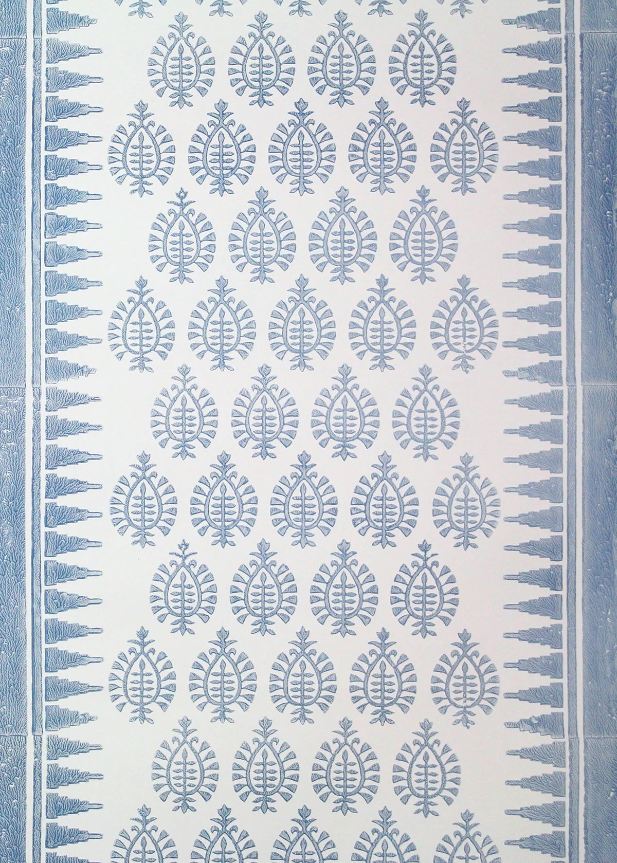Shalimar Wallpaper - Lily of the Nile